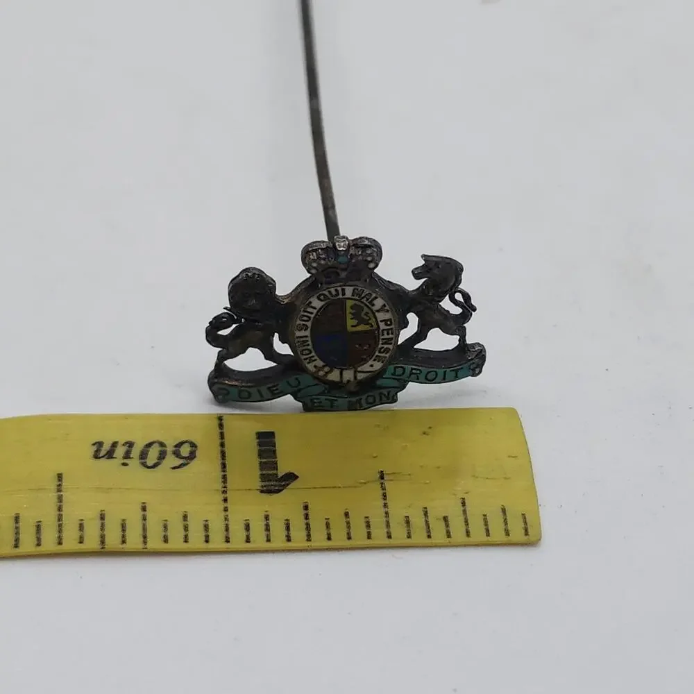 Vintage British Royal Coat of Arms Enamel Stick Pin Honi Soit Dieu Et Mon Droit